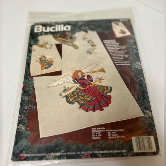 Bucilla Other - 1995 Buncilla Angels of Christmas Counted Cross Stitch Table Runner Kit 83319